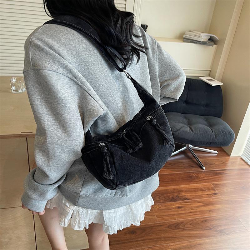 

Autumn New Large-capacity Washed Denim Cloth Satchel Japanese and Korean New Women s Shoulder Messenger Bag чёрный