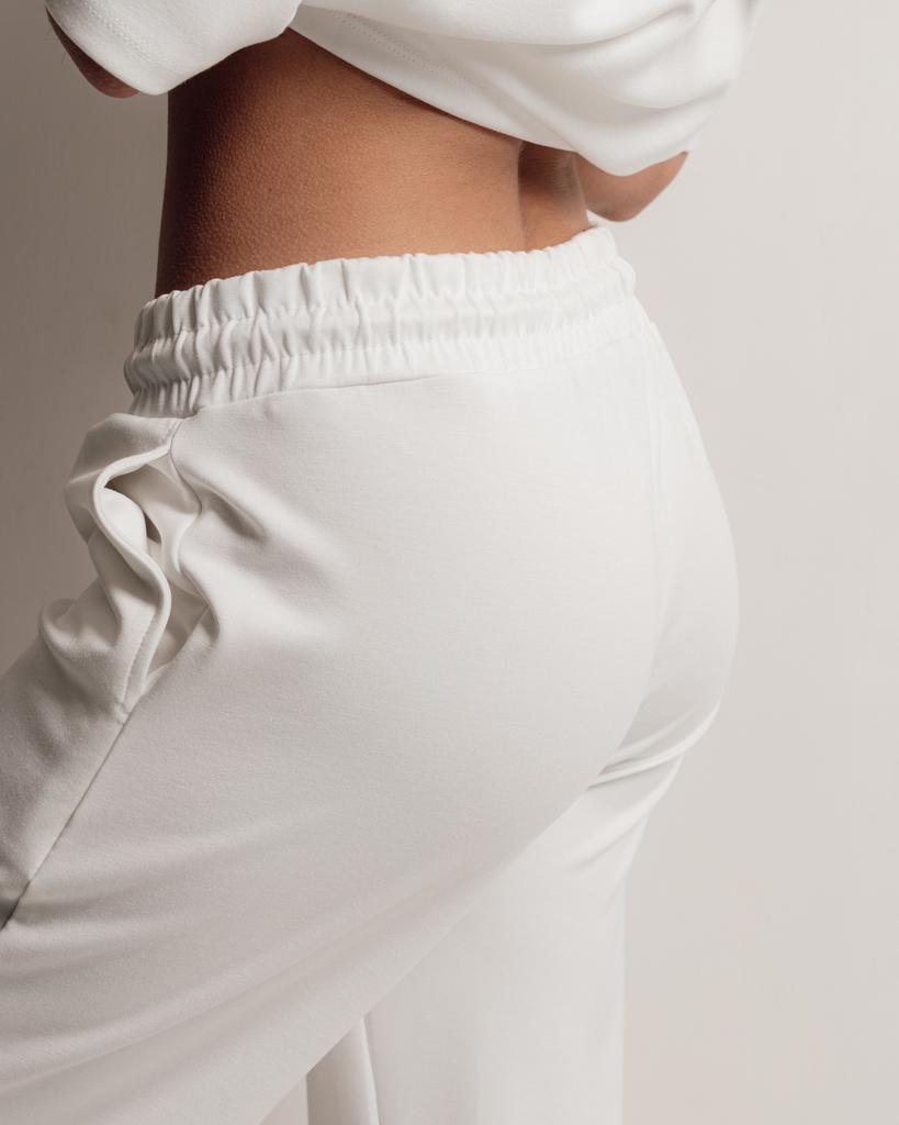 Women's Suit Butella 16410 M White (T-shirt, Pants)