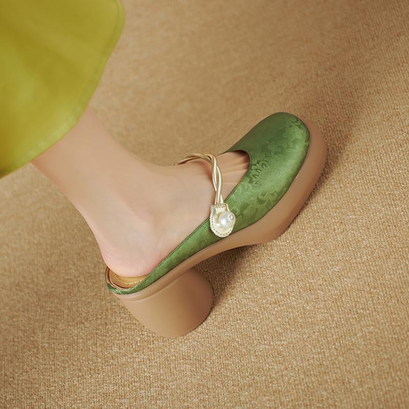 Middle Heel Round Toe Modern Slippers Thick Heel Baotou Shoes for Women 2025 Hot Sale Outdoor Fashion Summer Women's Slippers