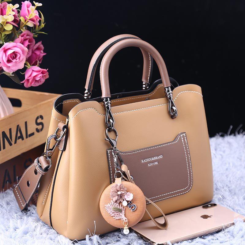 

Kadiou Authentic Fashion Genuine Leather Work Clothing Shoulder Bag for Women Khaki