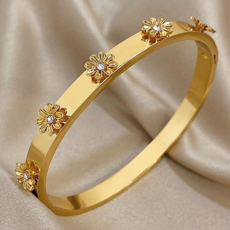 

Fashion Titanium Steel Flower Inlay Rhinestone Wrist Cuff Bangles Bracelets For Women Men Charms Jewelry Accessries Gift A2
