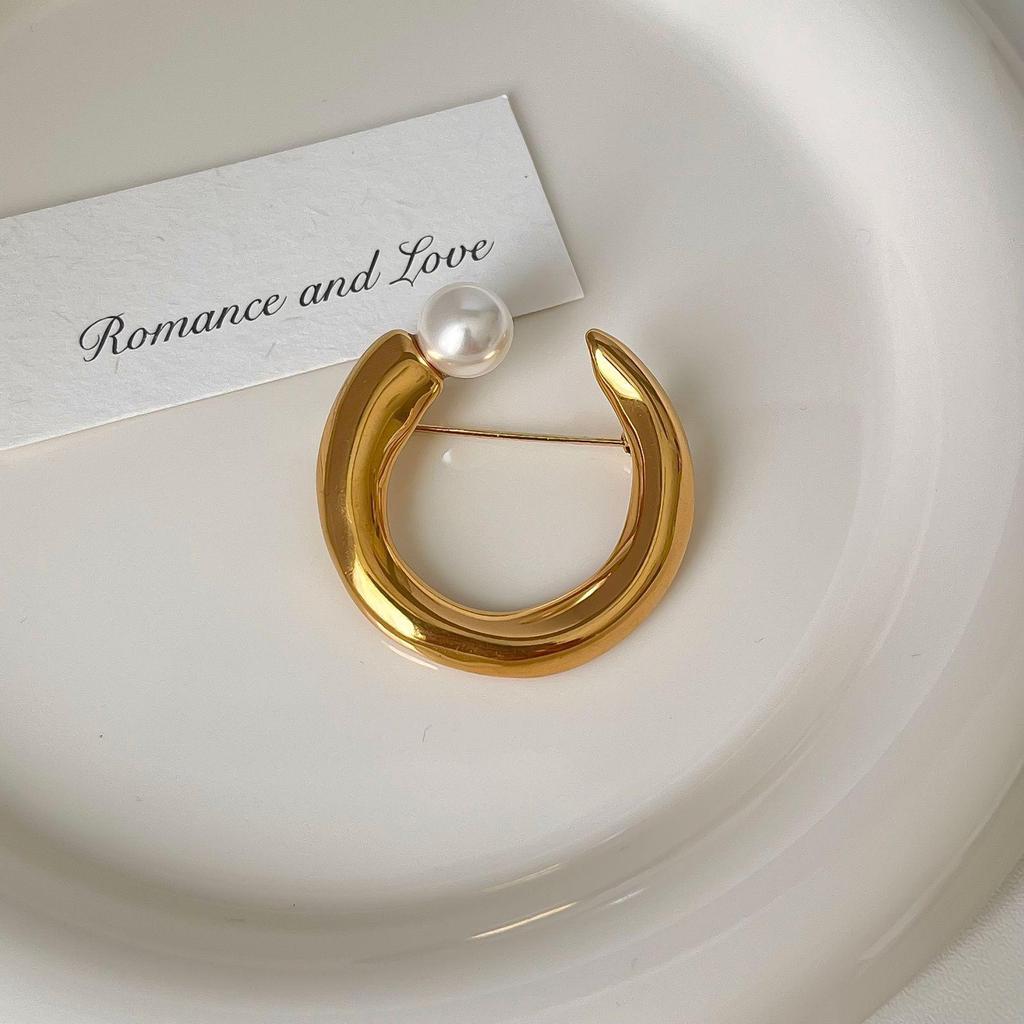 Coleção de Broches de Aço Inoxidável de Luxo: Elegante, Durável, Não Desbota