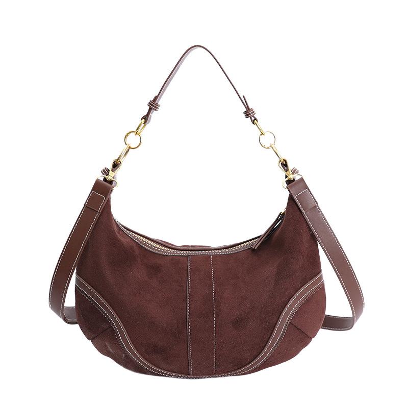 

A Niche, Non-identical Bag with A Crescent-shaped Underarm Bag and A Retro Crossbody Bag кавовий