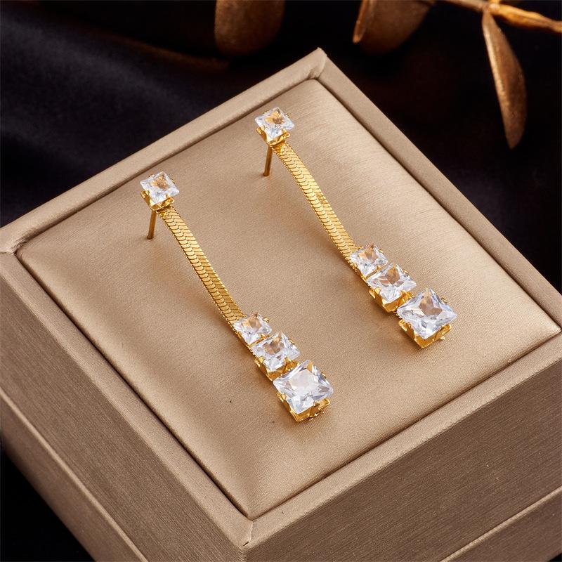Gold Plated Emerald Cut Green Cubic Zirconia Snake Chain Drop Earrings for Women Stainless Steel прозрачный