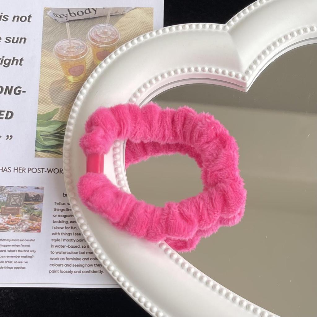 Cozy Colorful Scrunchies: Soft Autumn & Winter Candy Hair Ties, Perfect for Students