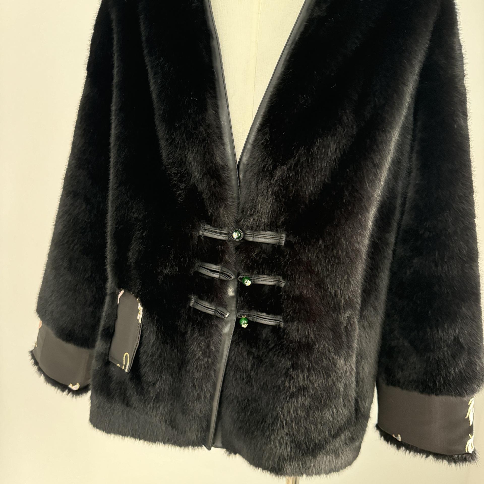 

Новая китайская пряжка черная шуба дизайн Sense маленькая женская зима one size fits all чёрный