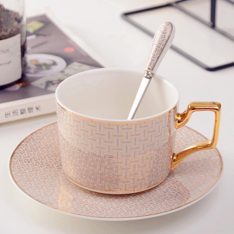 European Style Light Luxury Ceramic Mug with Dish Coffee Tea Water Cup Gold Edged Afternoon Tea Cup Set Household Drinkware