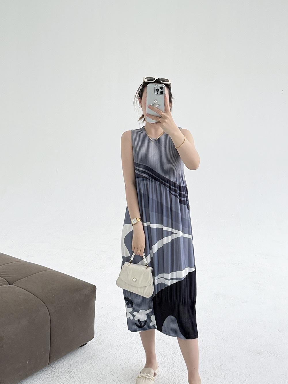 

High-End 2025 Summer Designer Sleeveless Print Dress for Women One Size серый