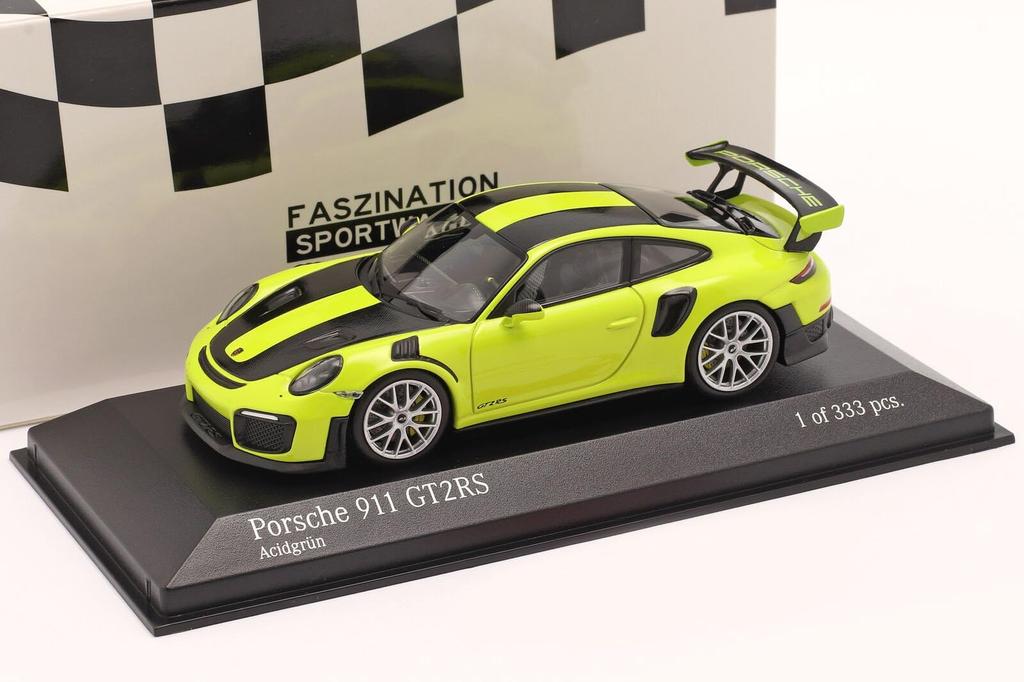 Minichamps Scale Porsche 911 GT2 RS Weissach Package 2018 Light Limited Edition of 333 Units 1/43 Green/Black