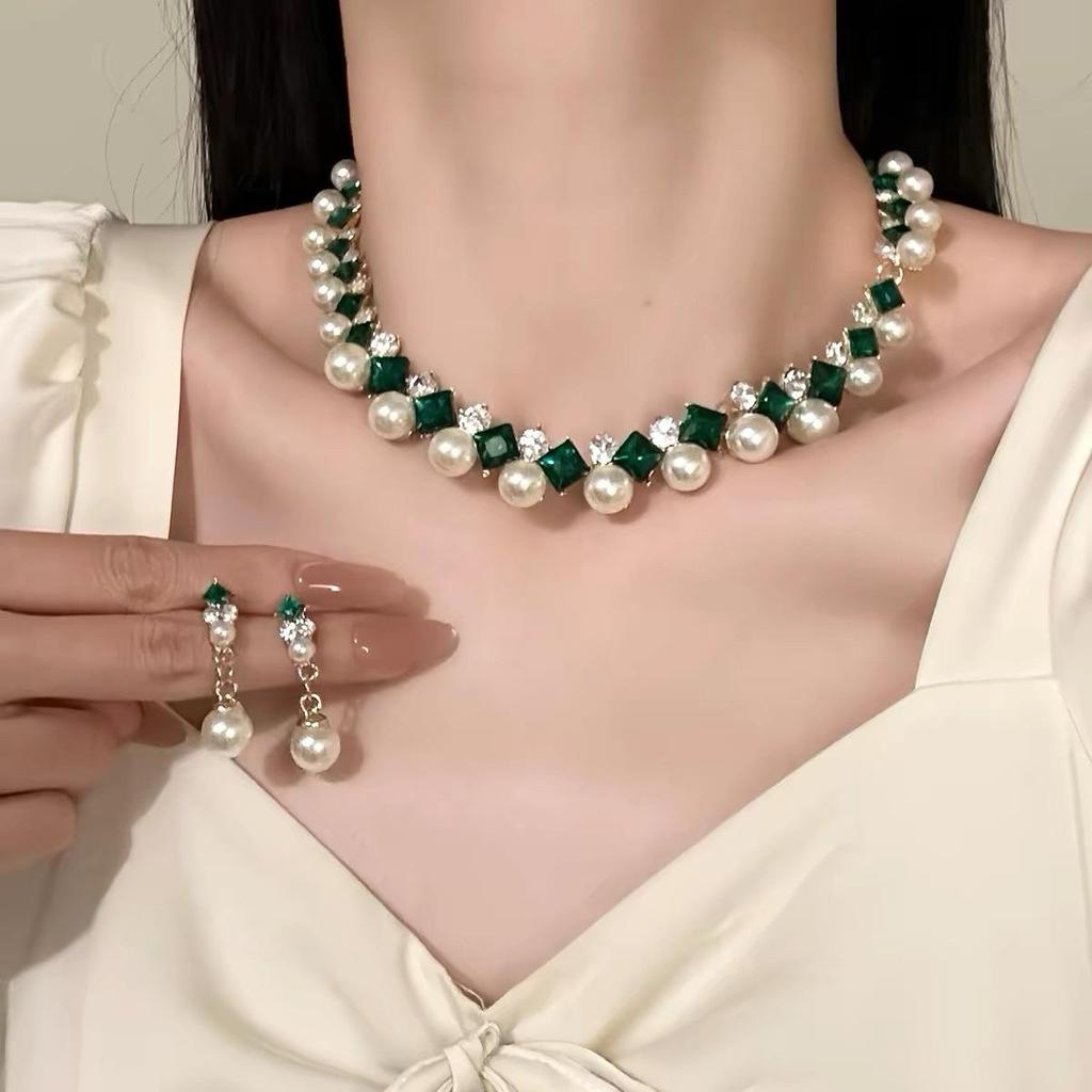 Elegant Waterdrop Diamond Tassel Necklace and Earrings Set for Women