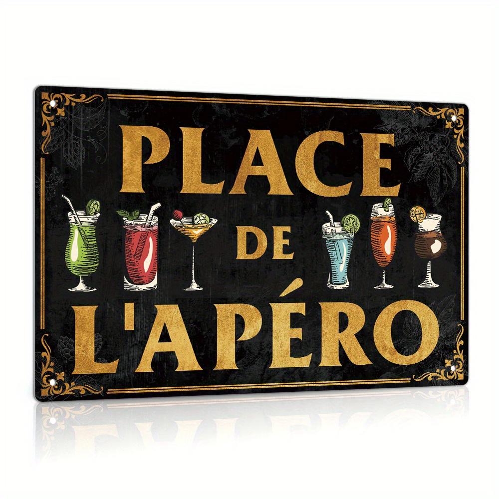 Omaggio Culturale, Elegante Latta Vintage Francese - Segno da Parete 'Place Des Aperos' per Casa, Casale, Bar, Pub Decorazione Idea Regalo