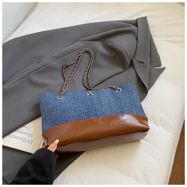 

Модная джинсовая сумка-тоут с лоскутным шитьем, женская сумка 2025, новая высококлассная плечевая сумка-цепочка, вместительная сумка для поездок