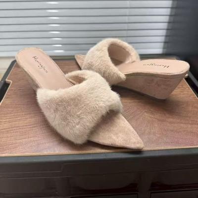 High-quality Cute Fluffy Slippers for Women To Wear Fleece Cool Slippers, Beautiful Temperament, Perfect, Pointed Wedge Heels, High Heels