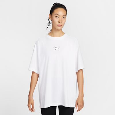 Женская футболка Nike Dri Fit Regular L