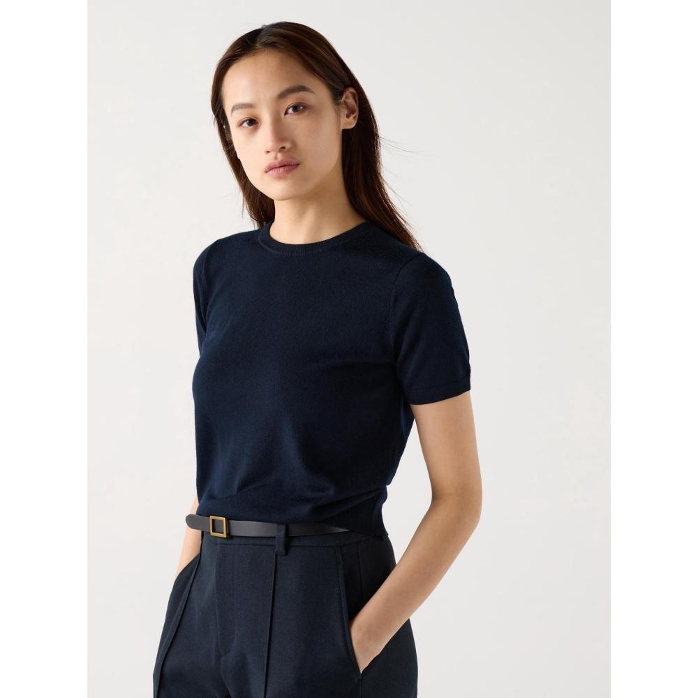 Uniqlo Merino Crew Neck Sweater  Short Sleeve 