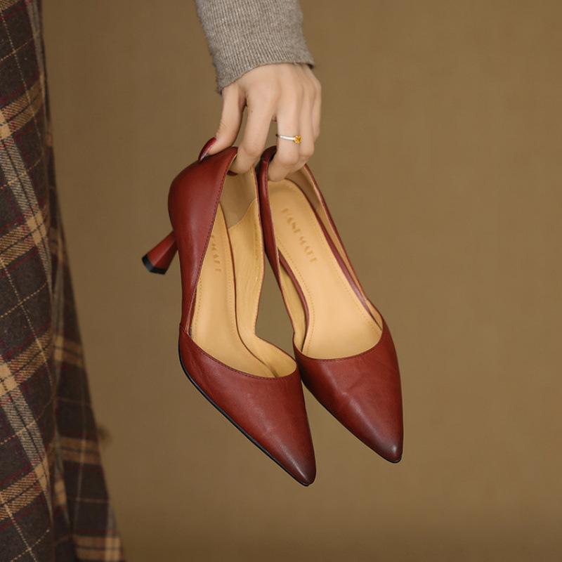 Spring and summer new women's high heels professional commuting light mouth stiletto shoes foot cover solid color pointed temperament single shoes