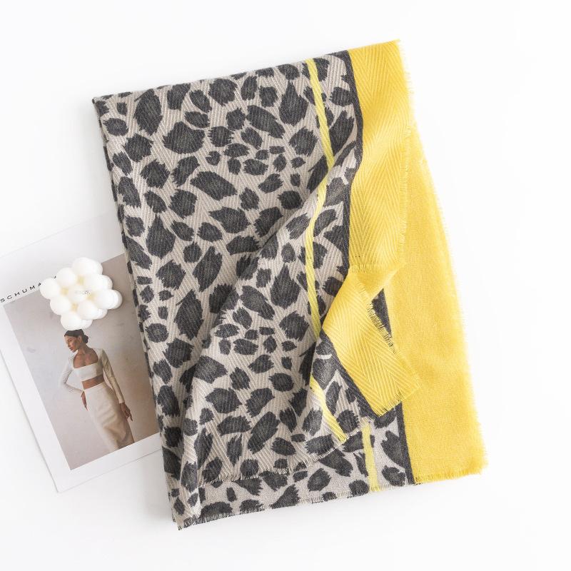 New Leopard Print Women's Scarf High End Soft and Warm  Imitation Cashmere Printed Tassel Scarf Dual Use Shawl