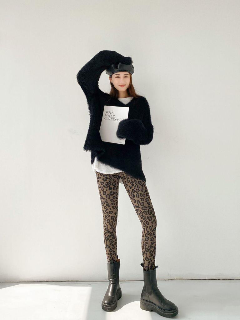 695 Autumn/Winter Leopard Print Faux Cashmere Shark Leggings - Warm, Thickened, Korean Style Slimming Nine-Point Pants
