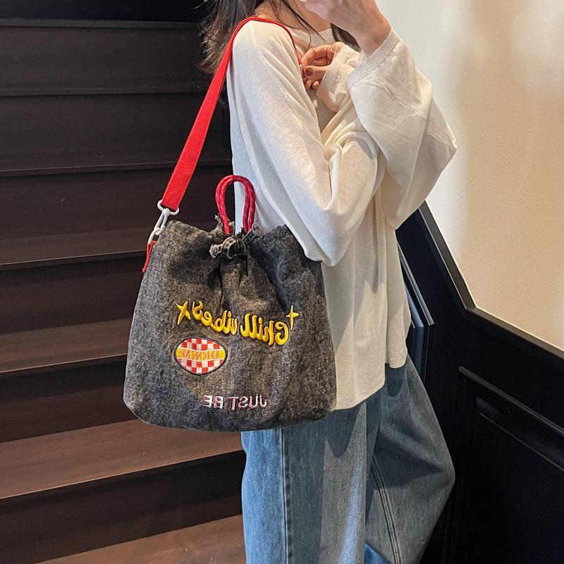 Borsa con Ricamo di Lettere, Borsa a Shopper Casual, Texture alla Moda, Borsa a Tracolla Stilosa
