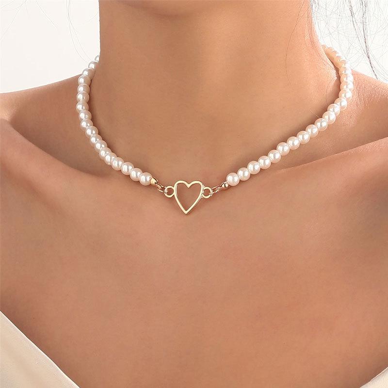 Imitation Pearl Heart Pendant Necklace - Women's Light Luxury Versatile Choker