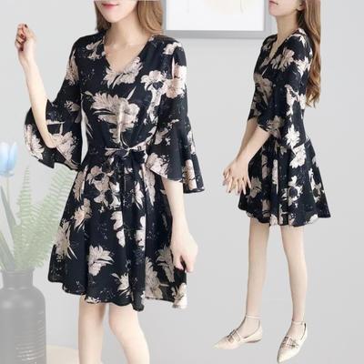 Sommer Neues Blumenkleid für Damen Mittellang Rundhals Kurzarm Rock