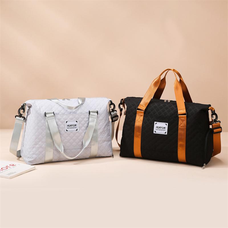 Casual travel bag Short-haul rhombus messenger handbag Large-capacity fitness bag Waiting for delivery Boarding storage Luggage bag