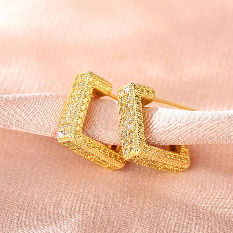 

Huitan Geometric Stud Earrings for Women Simple Stylish Ear Piercing Earrings Modern Fashion Female Accessory Statement Zircon