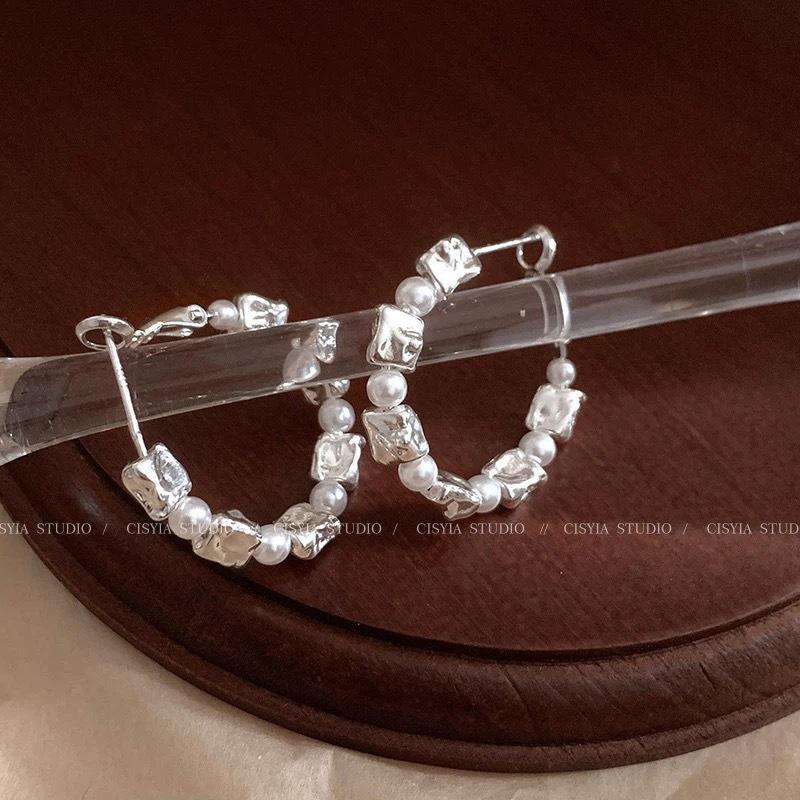 Silberne Creolen mit Perlen für Damen - Chic, vielseitiges großes Kreisdesign