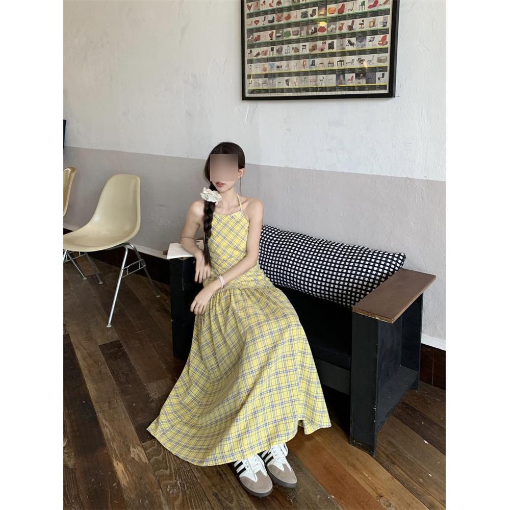 

Милое желтое клетчатое платье-халтер, женская новая летняя небрежная машина, юбка А-силуэта с открытой спиной, темпераментное длинное платье XL- (recommended 110-60kg)