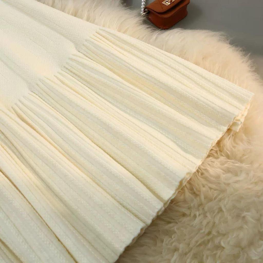 Women's High Waist Ruffle Knit Skirt - Retro A-line, Autumn/Winter, Slimming, Long Hem.