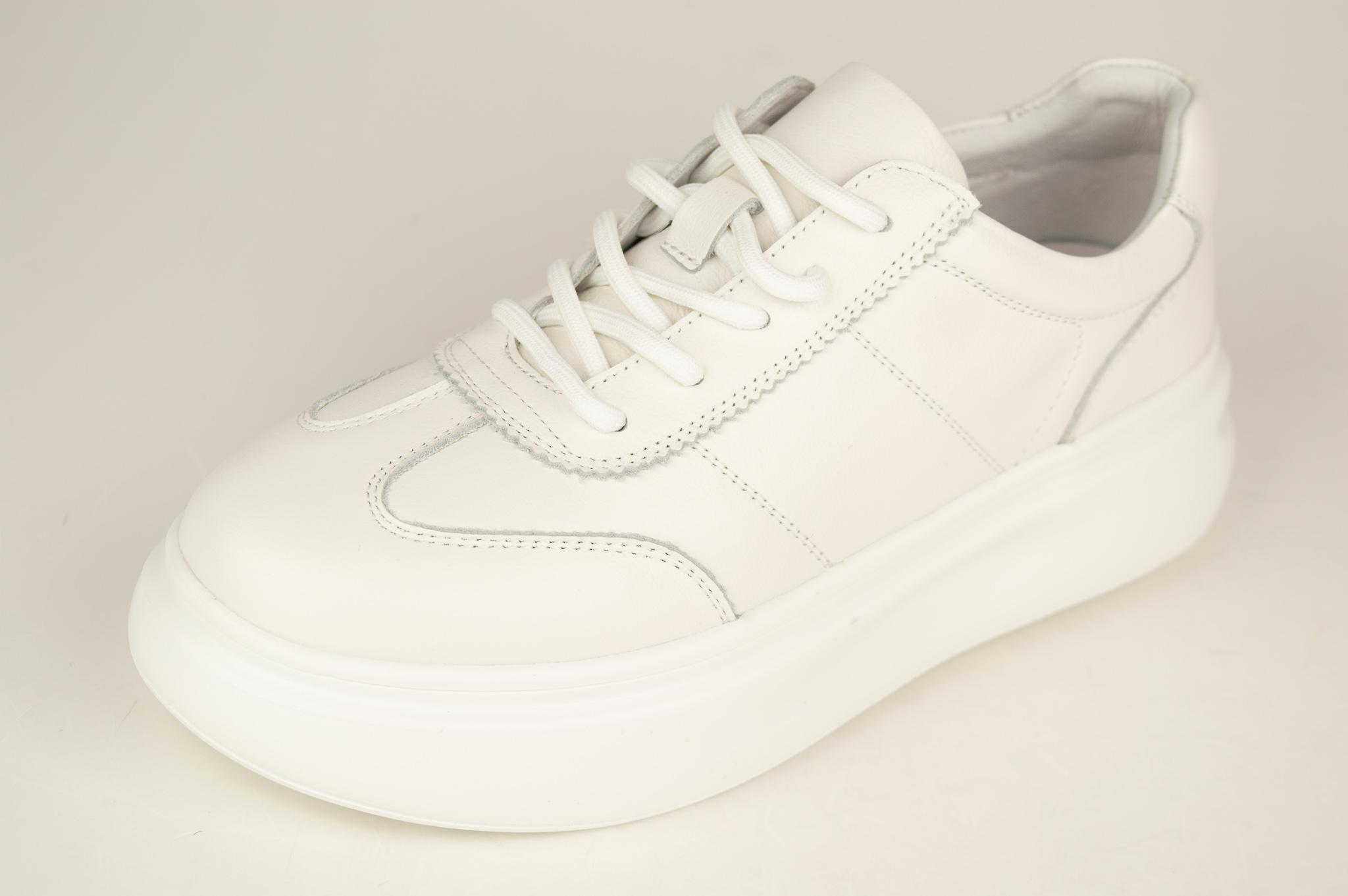 

Кросівки жіночі на платформі Berkonty 86176 36 40 білий