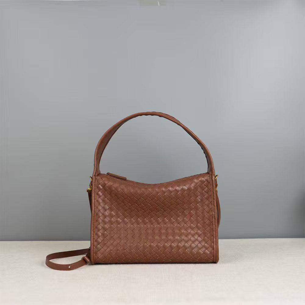 Women's 2026 Fashionable Woven Cowhide Shoulder Bag - Versatile & Simple Design