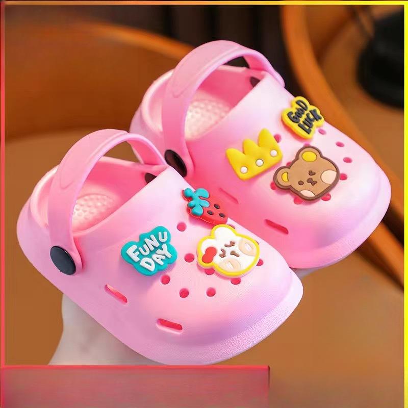 Children's Slippers Summer Boys and Girls Cartoon Cute Anti Slip Toe Shoes Cool Slippers