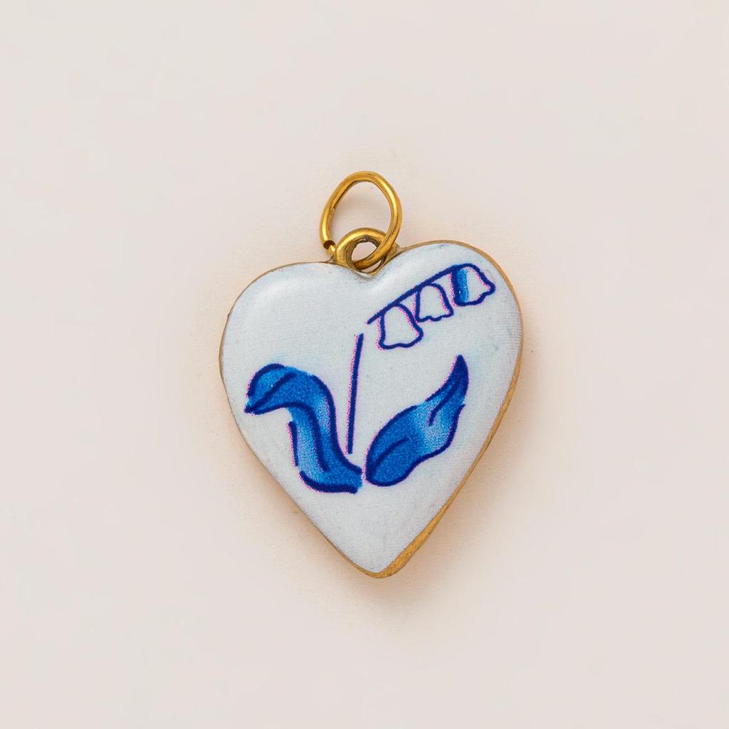18K Gold Stainless Steel Heart Flower Pendant with Color Retention