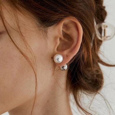 Elegant French Retro Pearl & Metal Sphere Earrings - Versatile Two-Wear Design for Women