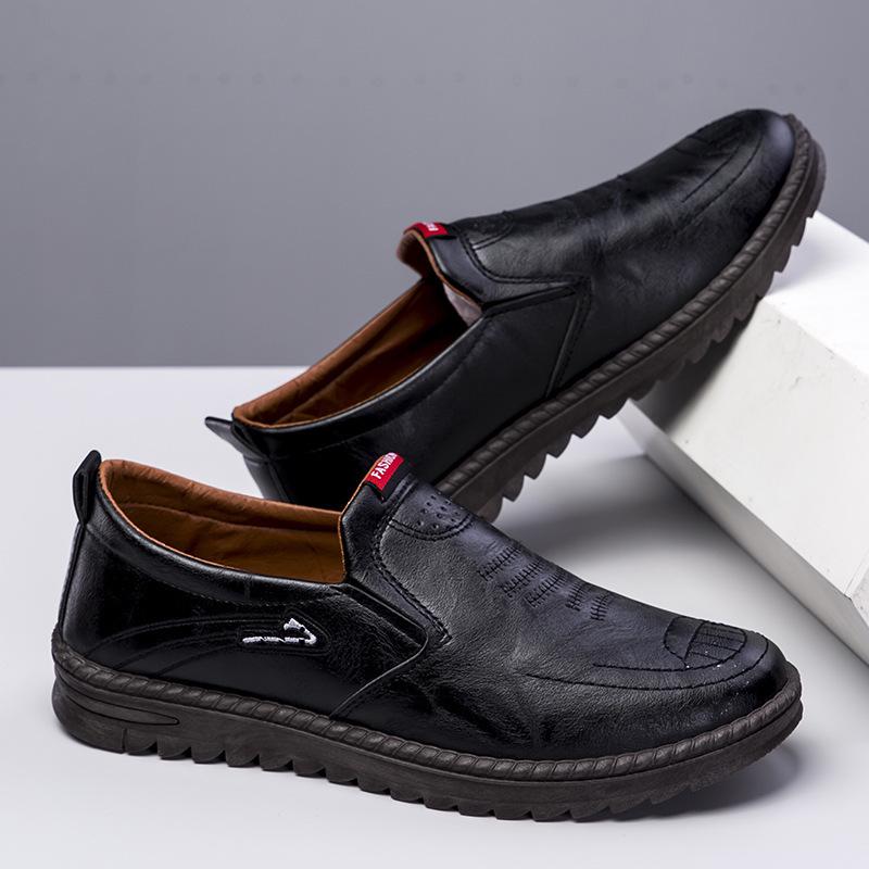 Men's Spring 2023 Slip-On Soft Leather Casual Shoes with Breathable Soft Sole