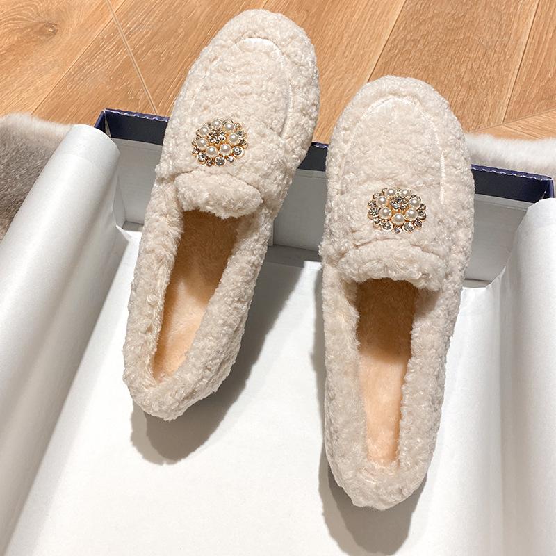 2025 New Winter Warm Cotton Shoes Women Plush Lined Lamb Bean Shoes Thick Sole Plus Size Outdoor Casual Sneakers