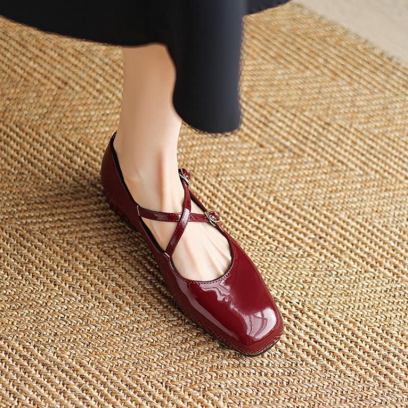 

Four Seasons Wear Women s Single Shoes Square Head Patent Leather New Rubber Soft Sole Leather Shoes Low Heel Flat Shoes Casual Solid Color Square H 34