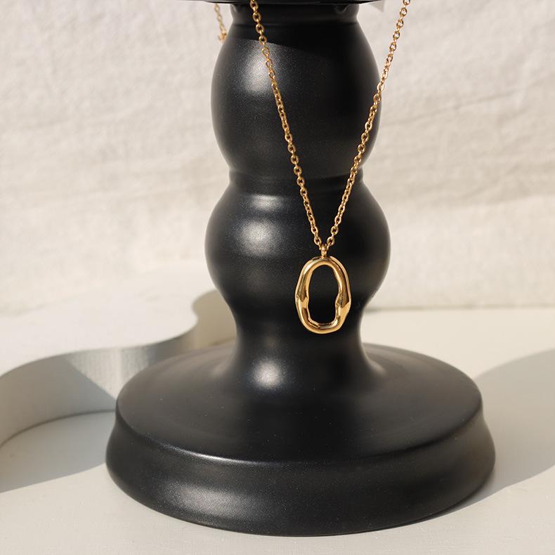

Retro Water Wave Oval Necklace - Women s Stainless Steel Clavicle Chain