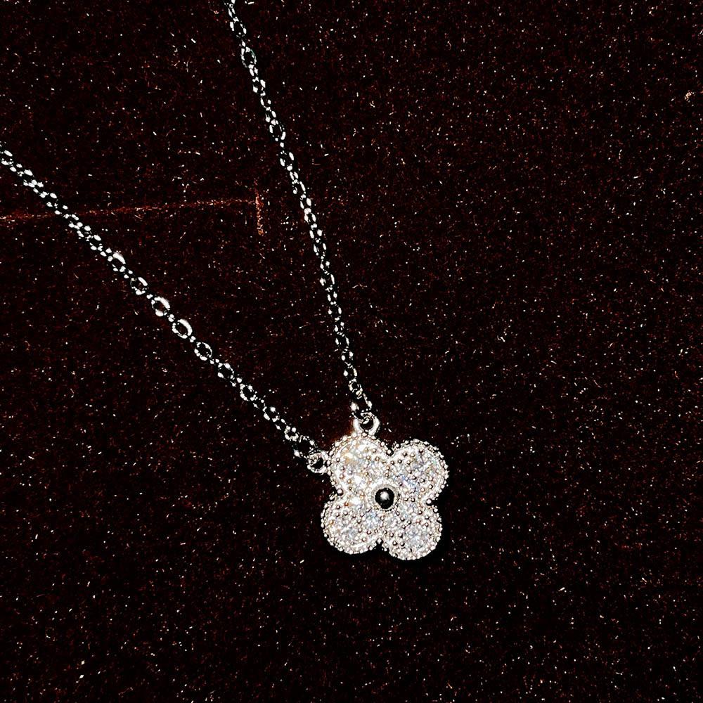 Full Diamond Four Leaf Flower Necklace Pendant Long Necklace Dinner Elegant Super Fairy Earrings Four Grass Flower Bracelet Jewelry Set