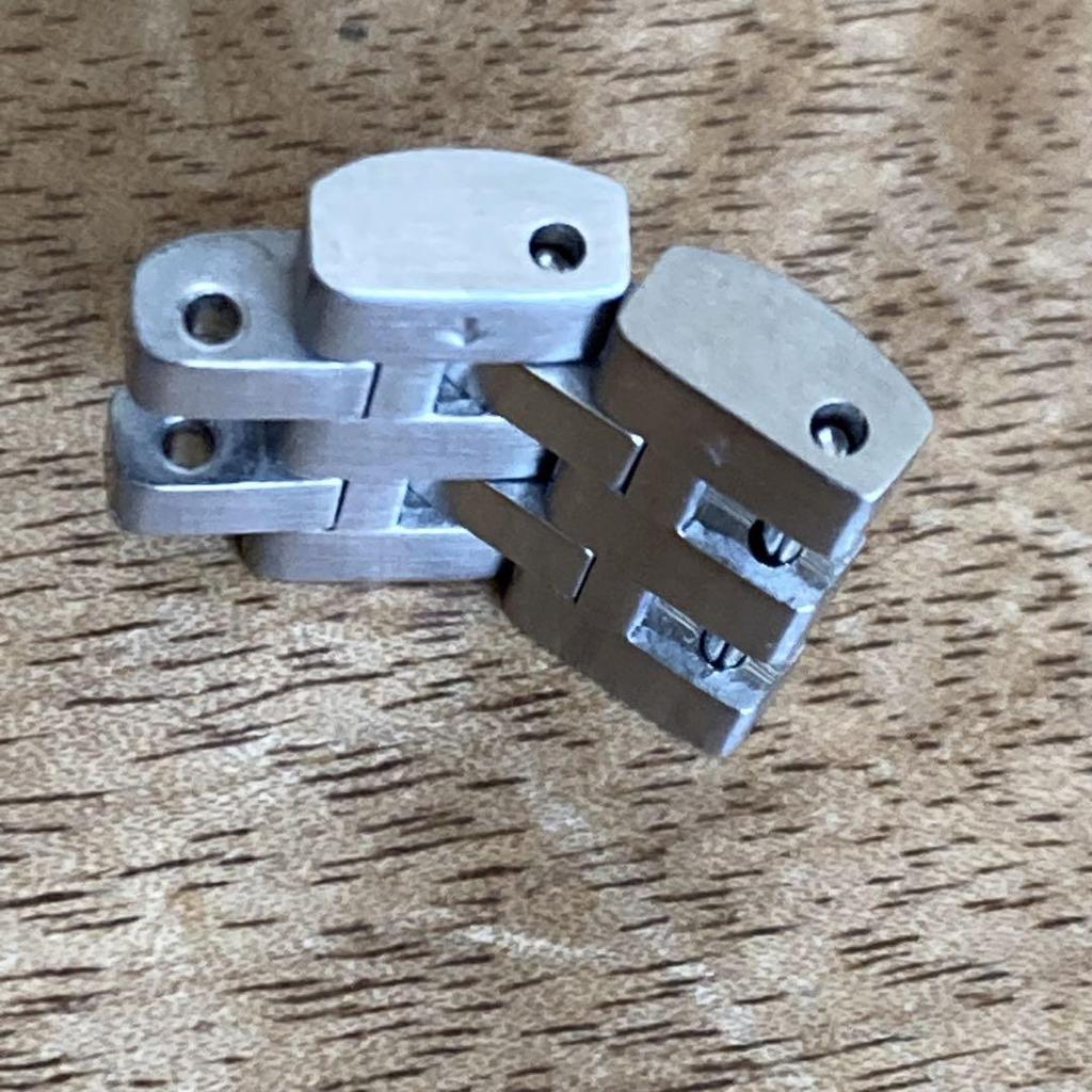 [USED] Seiko 5 SBSC011 GMT Stainless Steel Strap Links 2 Links with Pin