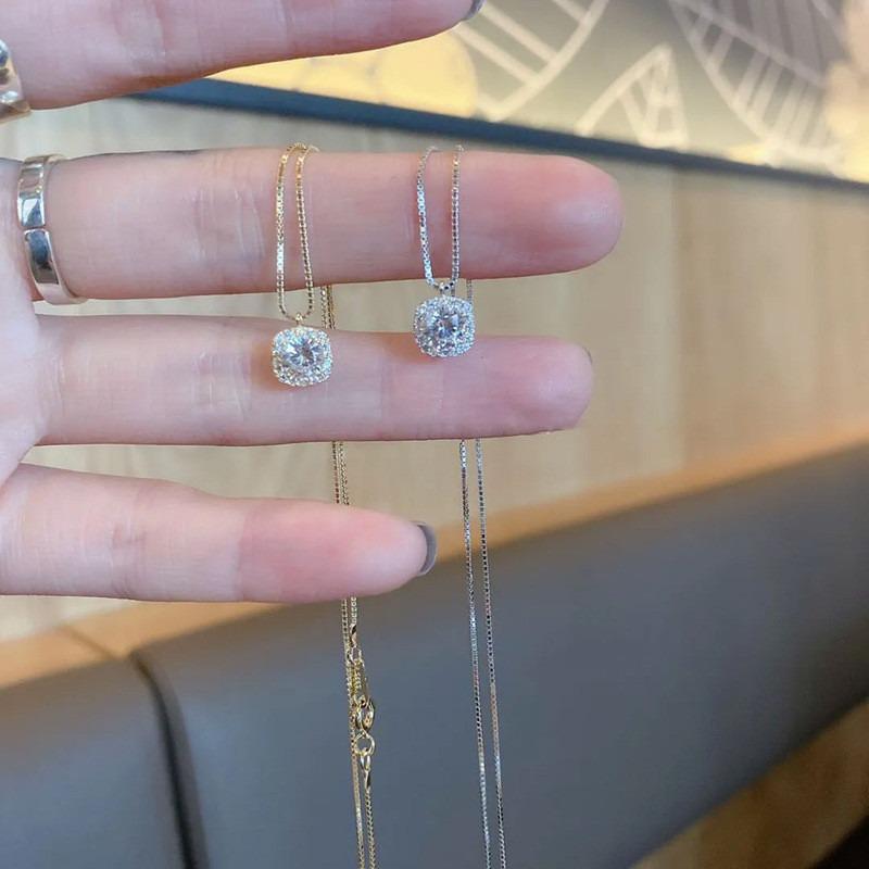 2026 Luxe Dámský náhrdelník ze sterlingového stříbra s třpytivým čtvercovým diamantovým přívěskem - Perfektní dárek k narozeninám