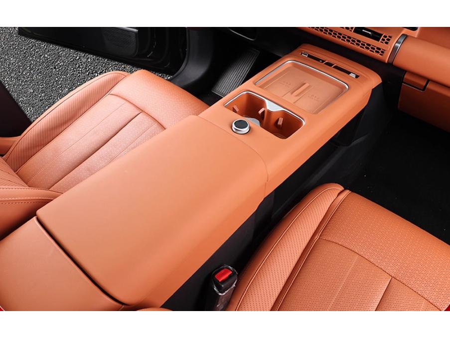 Compatible with BYD Leopard 7: Gear Shift Panel, Steering Wheel, Center Console Air Vent, Rear Seat Anti-Kick Mat, Armrest Box, Car Logo