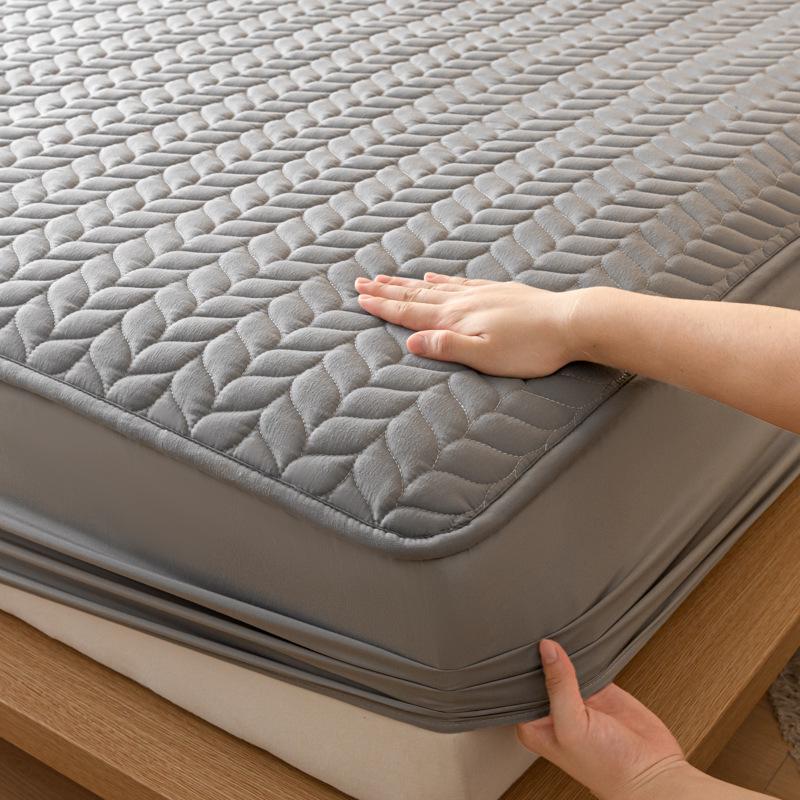 Embroidered Quilted Non-Slip Mattress Protector for Simmons - Single Thickened Sheet