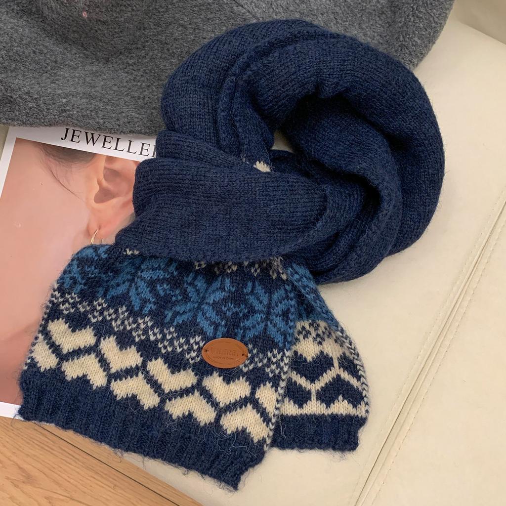 Fair Island coffee-colored jacquard knitted scarf for women's autumn and winter new retro neck protection, warm and cold-proof thickened scarf