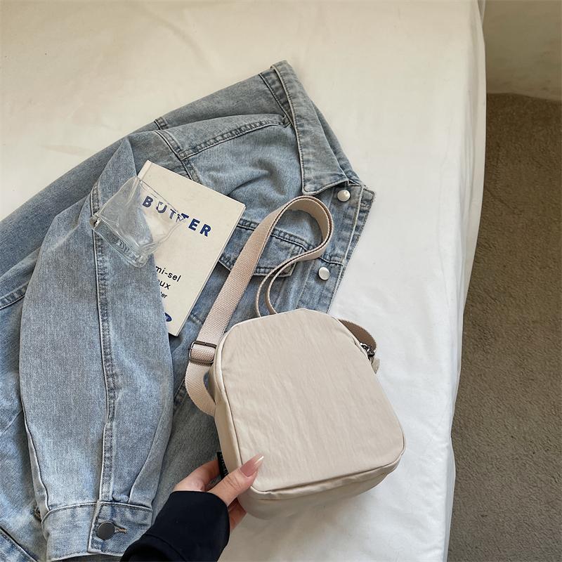 Women's Bag Lightweight Nylon Shoulder Crossbody Bag Mobile Phone Bag
