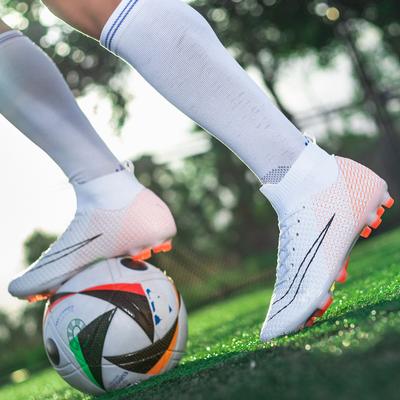 Yüksek nefes alabilen futbol ayakkabıları kaymaz çim antrenmanı kırık tırnaklar profesyonel oyun futbol ayakkabıları