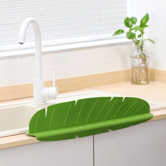 Yousheng 1/2Pcs Leaf Shape Sink Splash Guard with Suction Cups Vegetable Washing Water Splash Protector Kitchen Countertop Anti-Splash Board