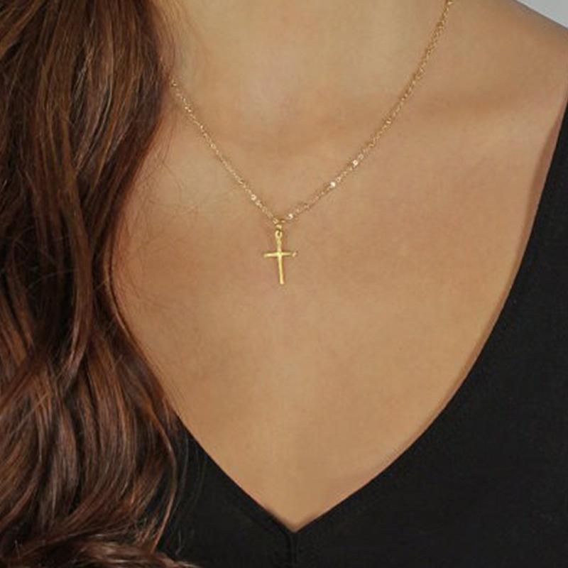 Fashionable Alloy Cross Pendant Necklace For Women Geometric Design Wholesale And Retail