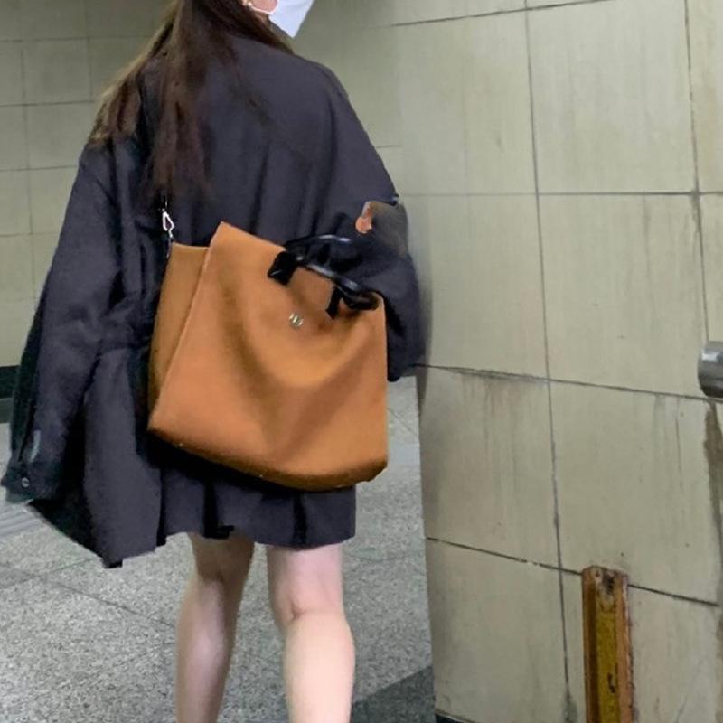 Frosted Suede One-shoulder Tote Bag Large Size Capacity Casual Crossbody Bag Caramel Brown Handbag Durable Material Women
